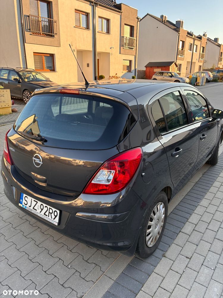 Opel Corsa 1.2 16V Graphite - 5
