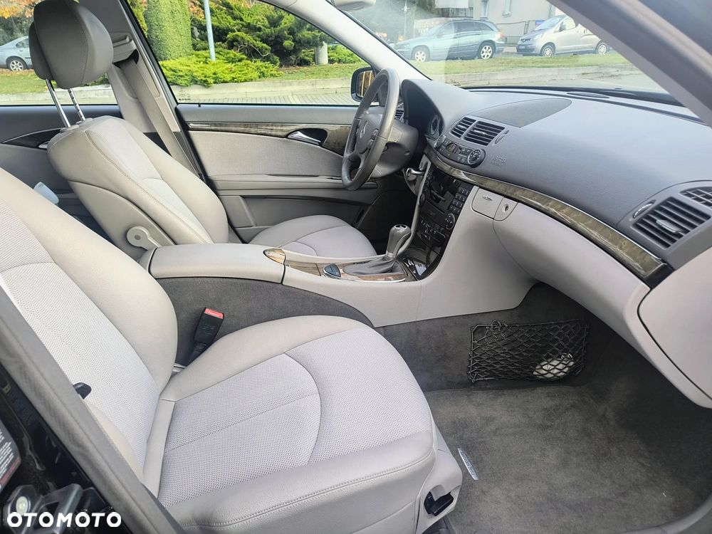 Mercedes-Benz Klasa E - 14