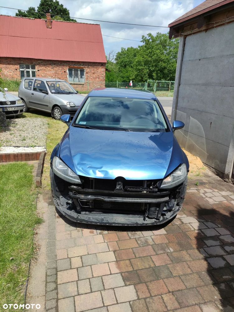 Volkswagen Golf 1.2 TSI BMT Comfortline - 13