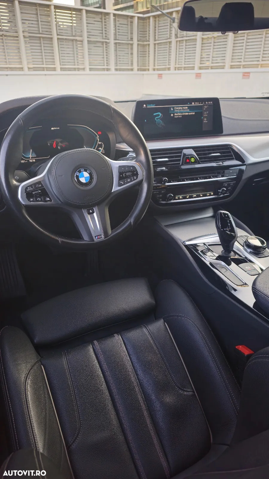 BMW Seria 5 530e Aut. Luxury Line - 11
