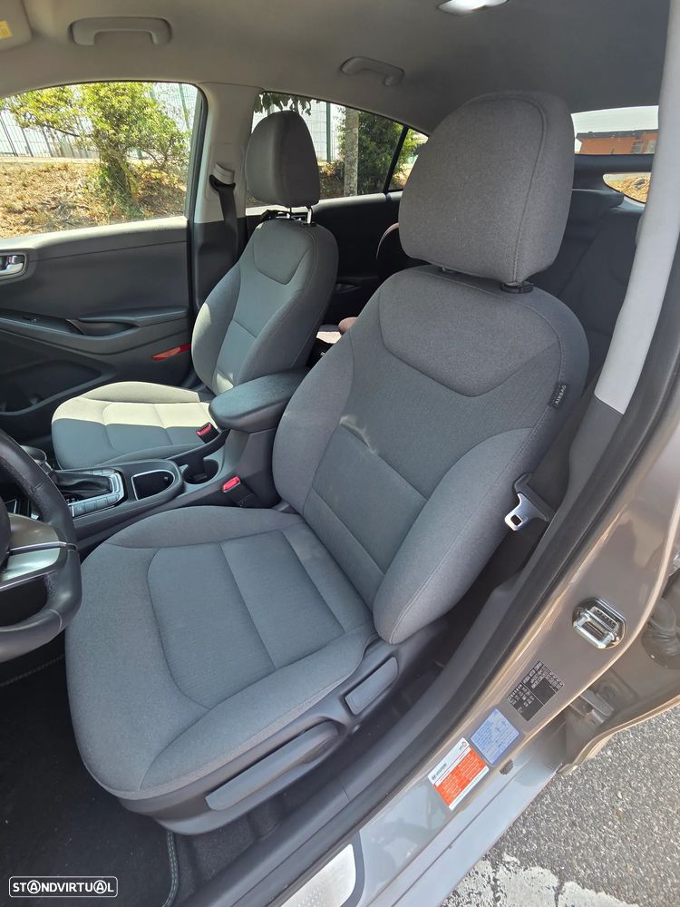 Hyundai Ioniq 1.6 GDI HEV - 24