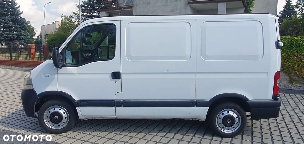 Nissan Interstar - 2