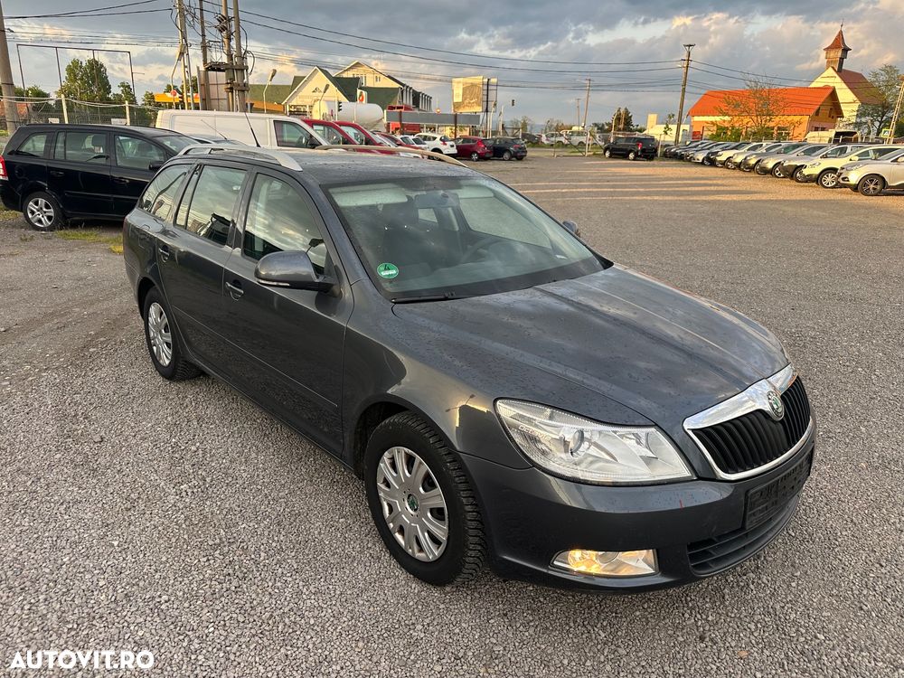Skoda Octavia 1.6 TDI DPF Ambiente - 1