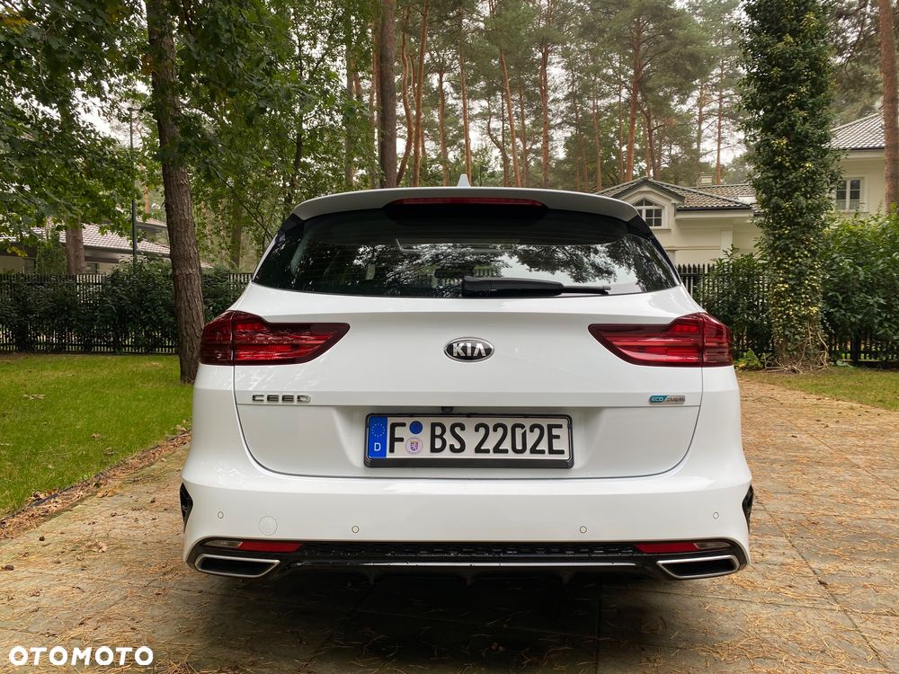 Kia Ceed 1.6 GDI PHEV Business Line DCT - 12