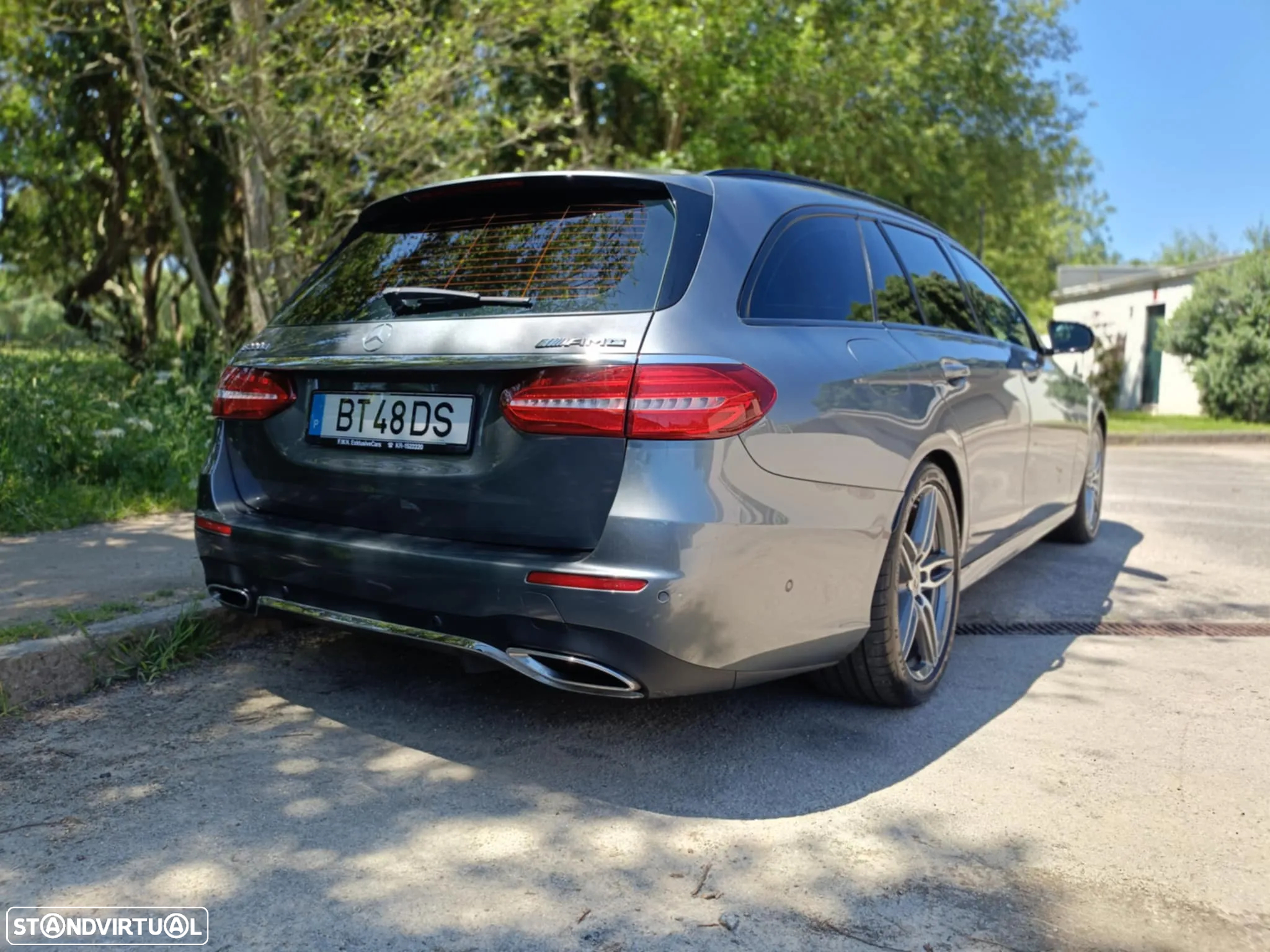 Mercedes-Benz E 220 d AMG Line - 20