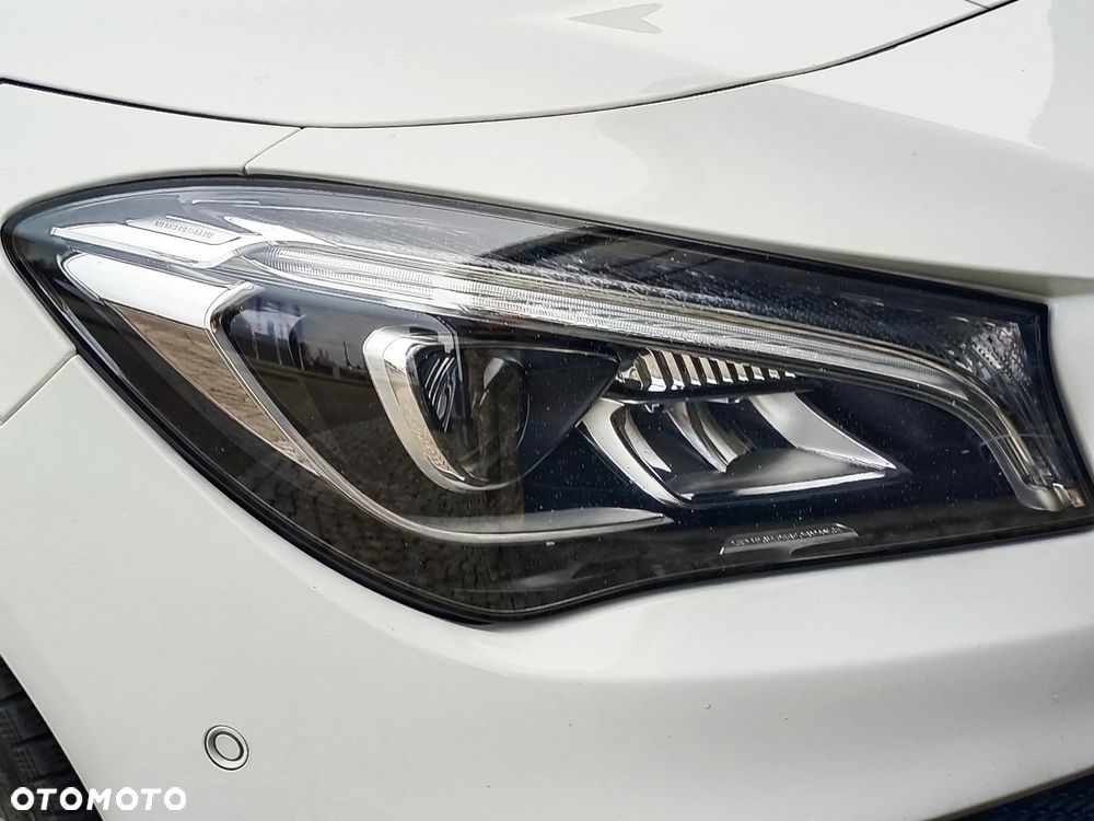 Mercedes-Benz CLA 200 Peak Edition - 20