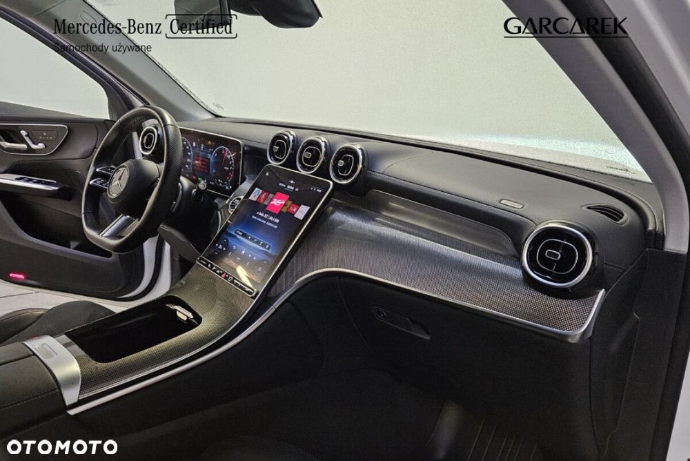 Mercedes-Benz GLC - 21