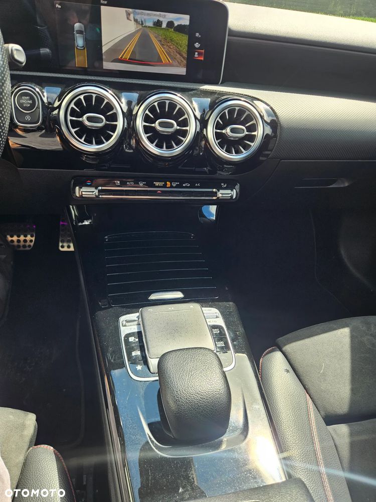 Mercedes-Benz Klasa A 180 7G-DCT AMG Line - 12