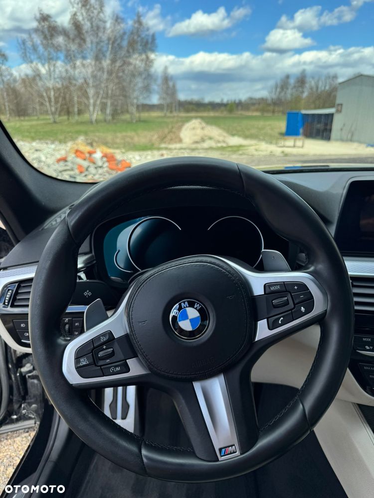 BMW Seria 5 520d xDrive - 7
