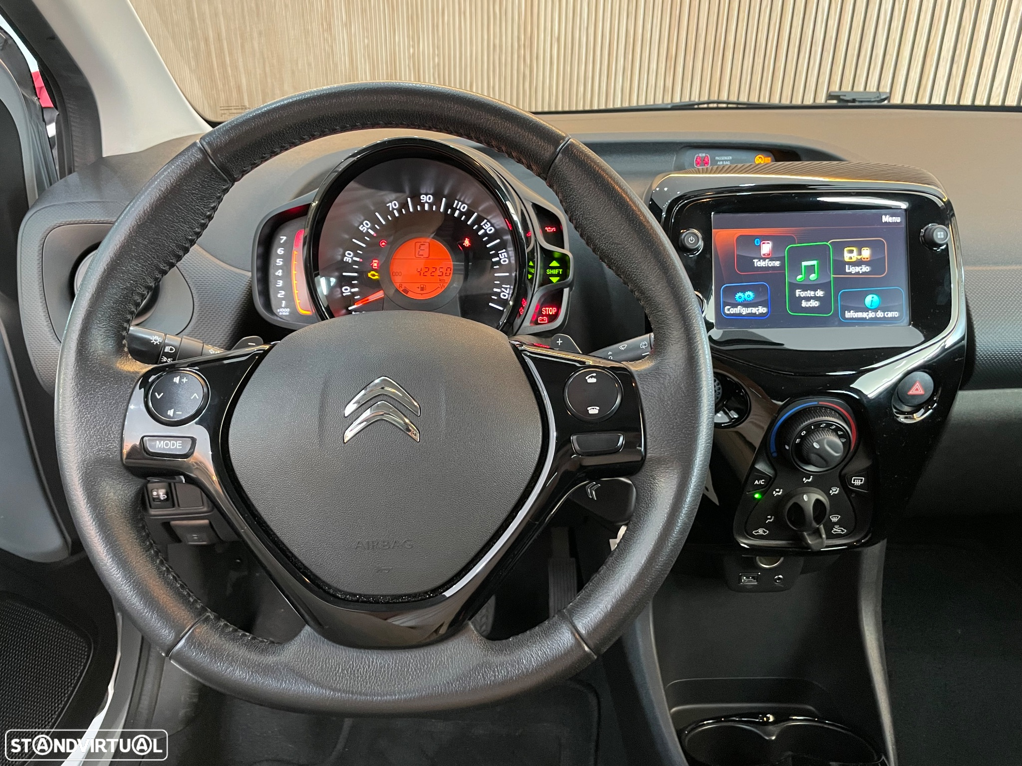 Citroën C1 1.0 VTi Shine ETG - 4