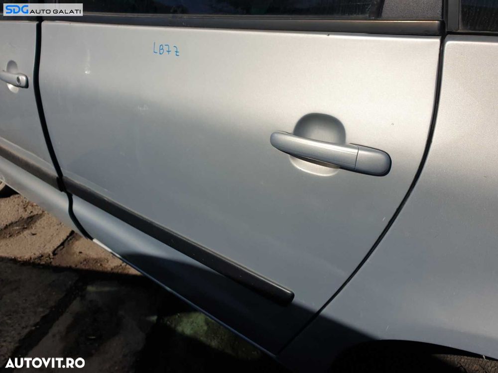Usa Usi Portiera Portiere Stanga Spate Dezechipata cu Defect Volkswagen Sharan 2001 - 2010 Culoare LB7Z Cod udssdgbvs2 - 2