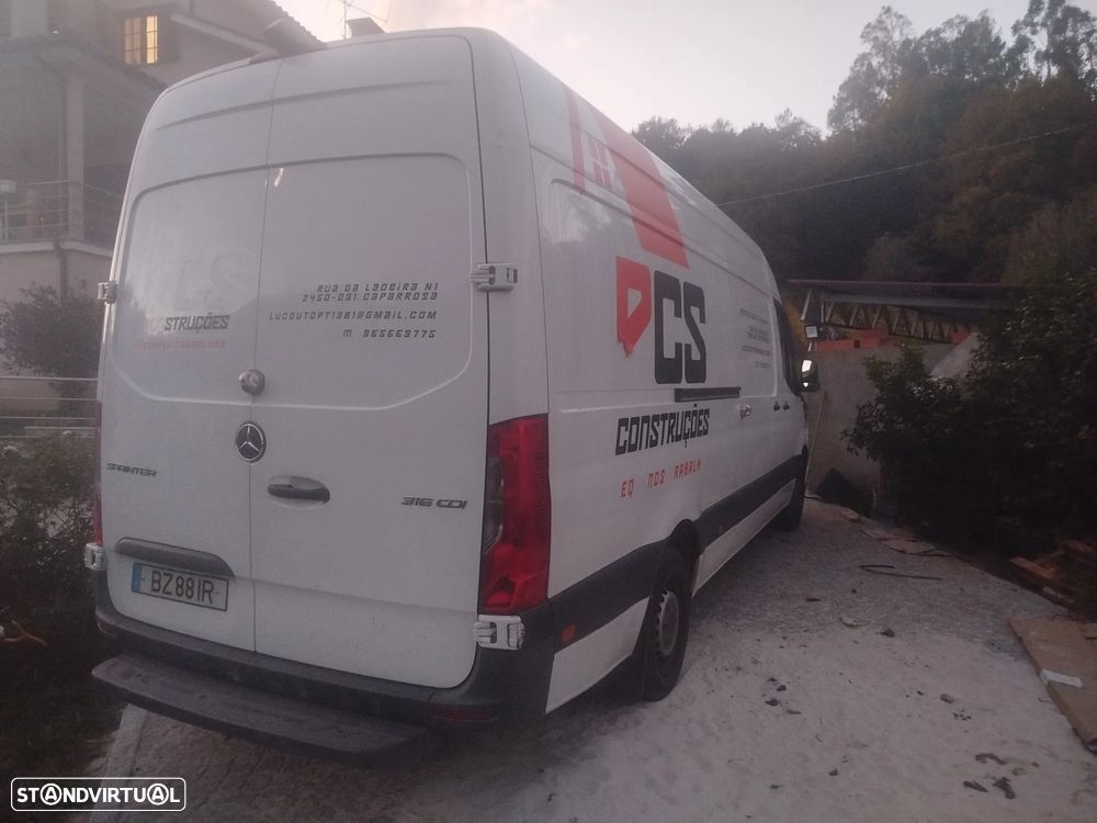 Mercedes-Benz Sprinter - 2