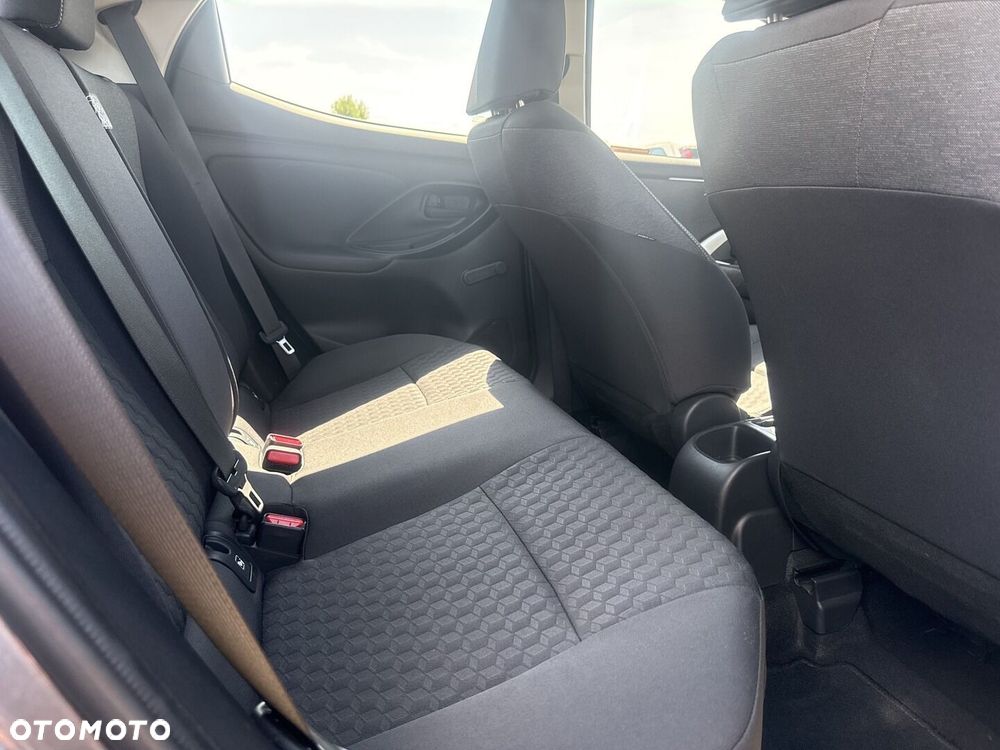 Toyota Yaris - 11