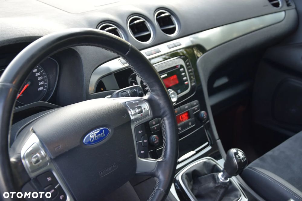 Ford S-Max 2.0 TDCi DPF Titanium - 35