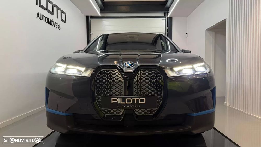 BMW iX xDrive 50 Pack Desportivo - 3