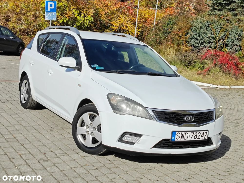 Kia Ceed 1.6 CRDi 90 ISG Spirit - 25