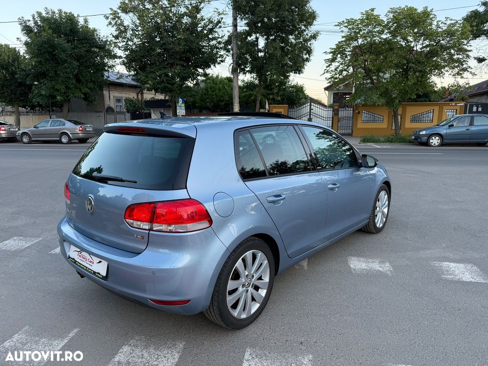 Volkswagen Golf - 4