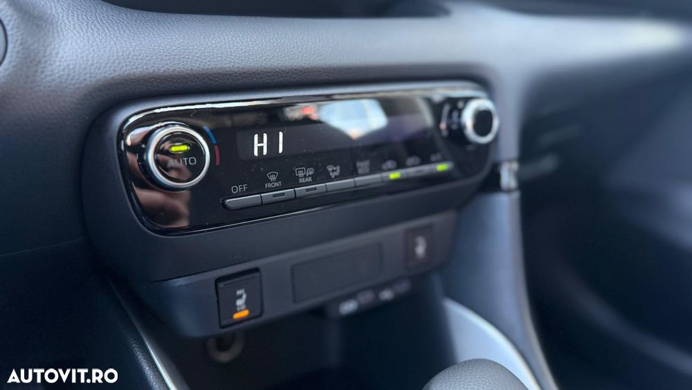 Mazda 2 G116 CVT HEV Exclusive-Line - 12