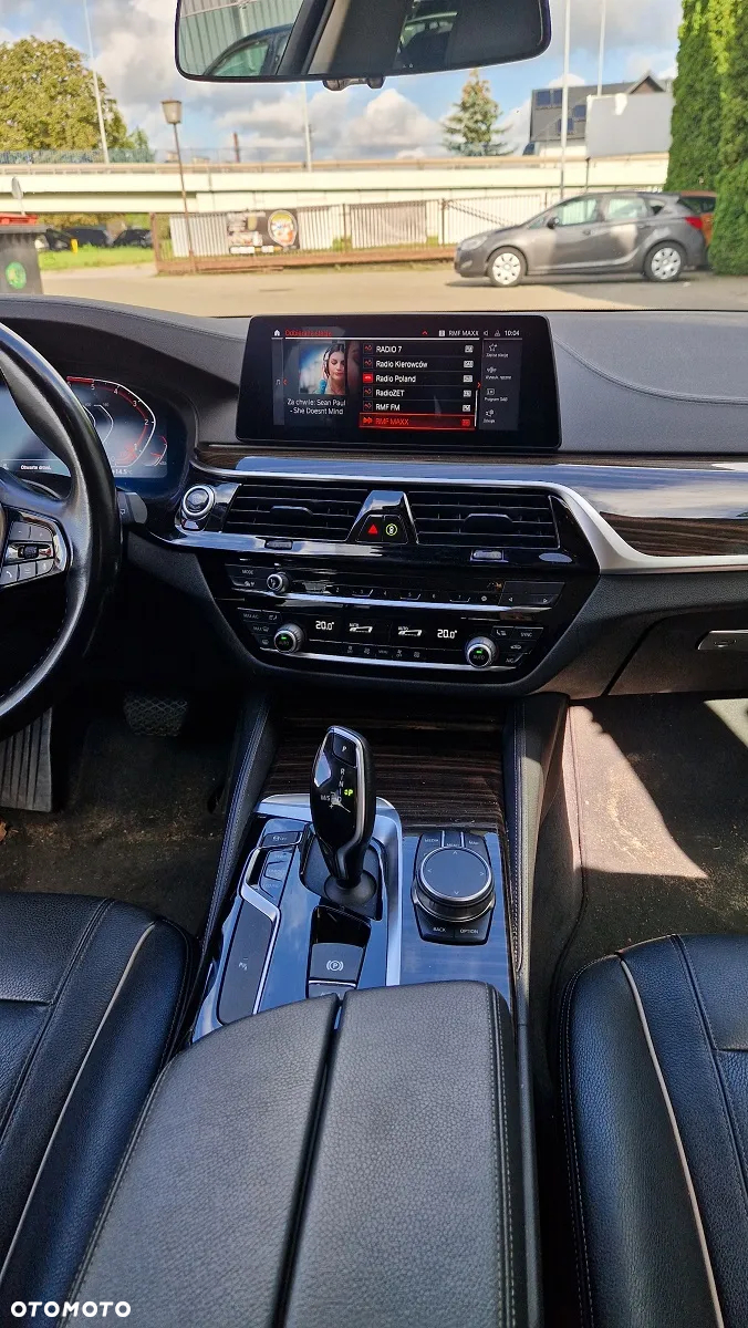 BMW Seria 5 520d xDrive Luxury Line sport - 22