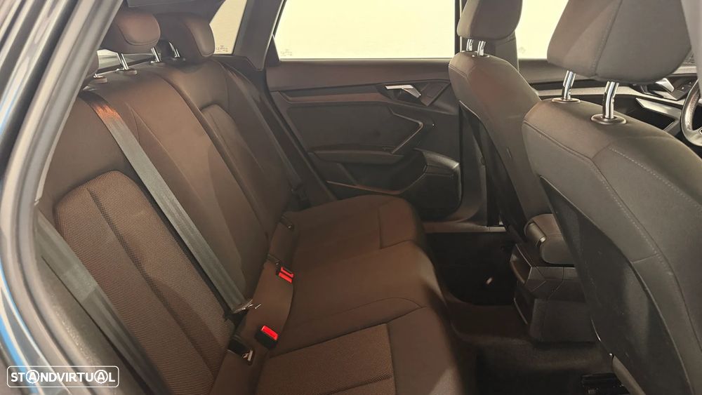 Audi A3 Sportback 30 TFSI S line - 23