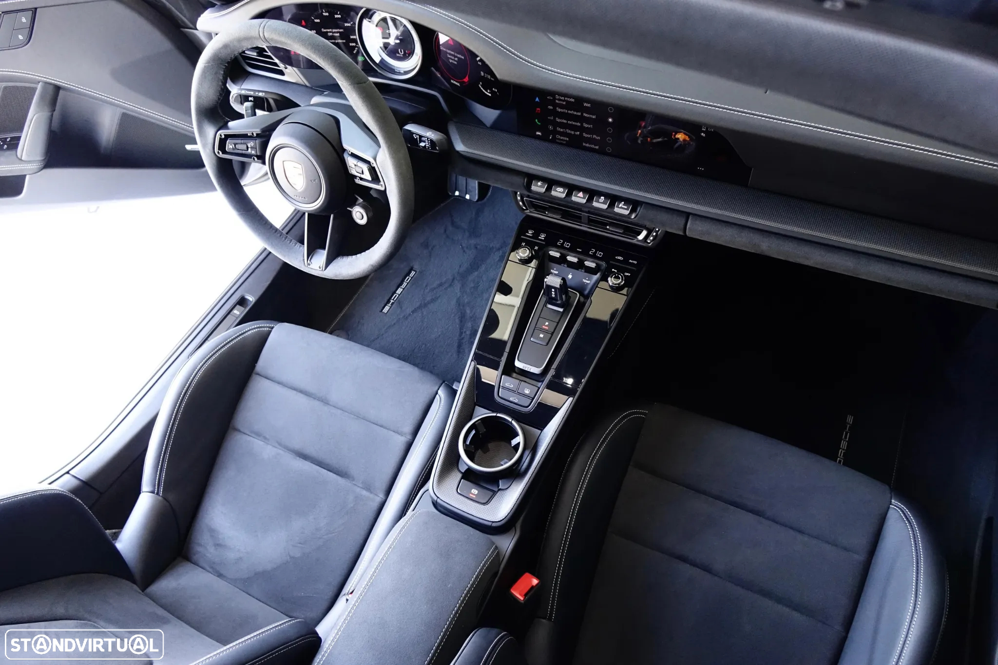 Porsche 911 (992) Carrera GTS PDK - 18