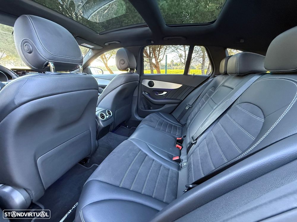 Mercedes-Benz C 300 de AMG Line - 21