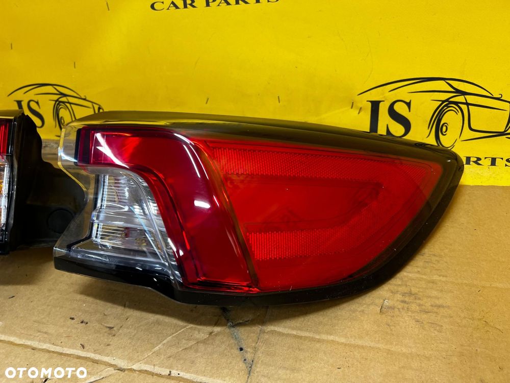 KOMPLET LAMPY LAMPA TYŁ TYLNE LEWA PRAWA FORD KUGA MK3 - 2