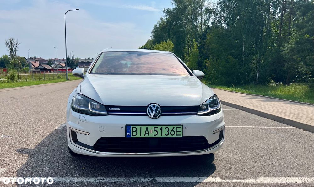 Volkswagen Golf - 4