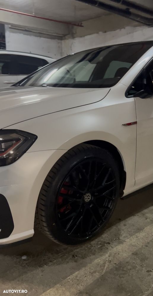Volkswagen Golf 2.0 TSI DSG GTI - 33