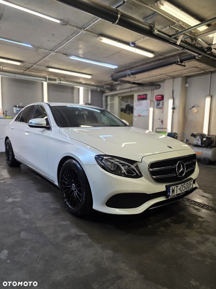 Mercedes-Benz Klasa E 220 d Avantgarde - 23