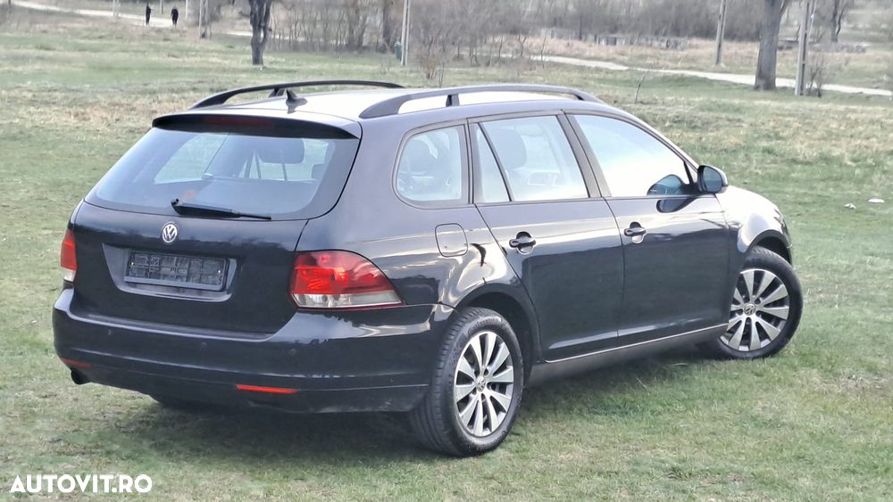 Volkswagen Golf 1.6 TDI BlueMotion Technology Cup - 4