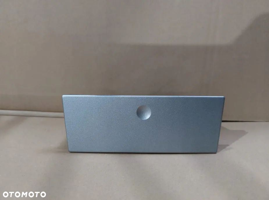 Popielniczka Opel Meriva A srebrna szara