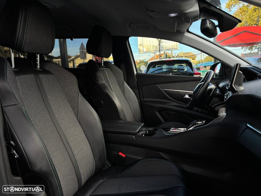 Peugeot 5008 1.5 BlueHDi Allure Pack EAT8 - 20