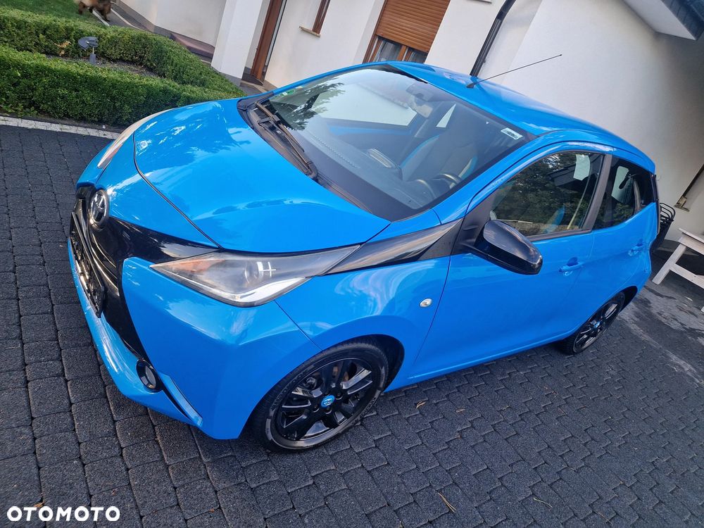 Toyota Aygo x-cite - 2