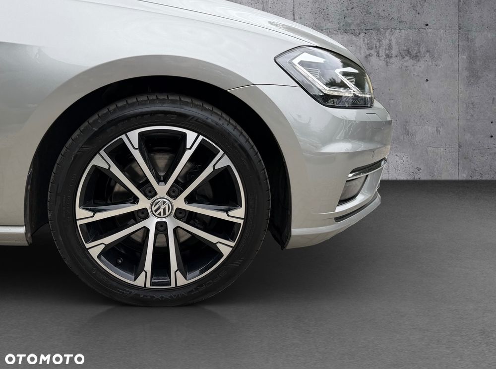 Volkswagen Golf 2.0 TDI SCR Highline - 10