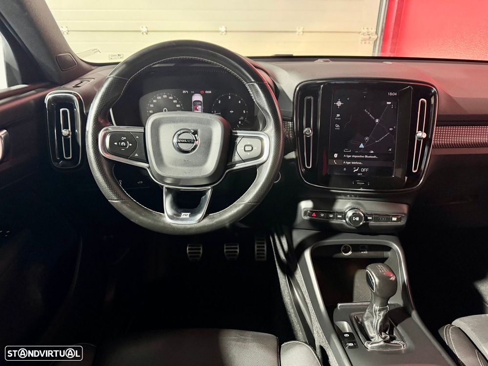 Volvo XC 40 2.0 D3 R-Design - 32