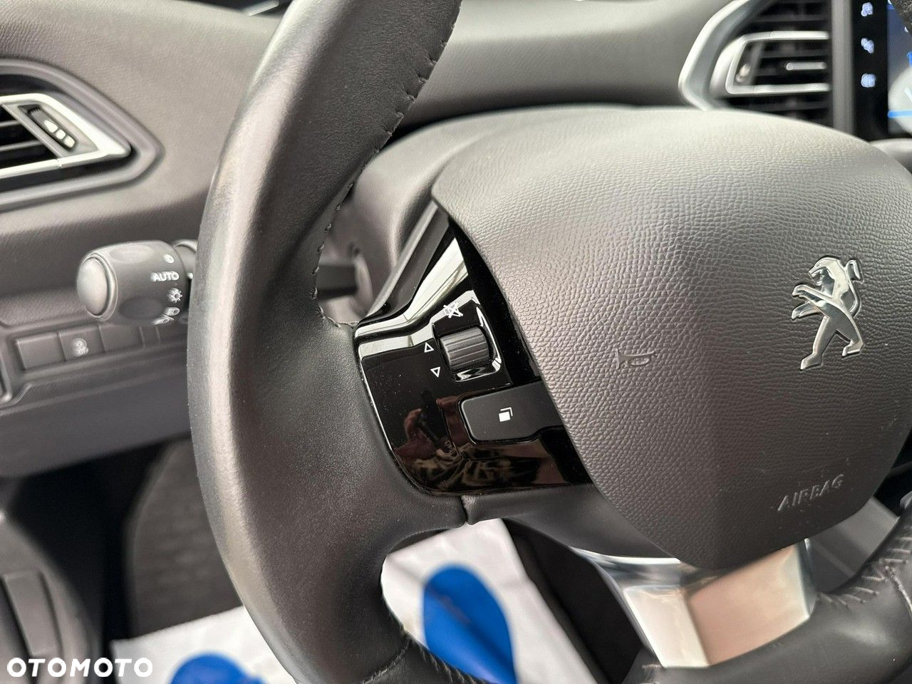 Peugeot 308 - 21