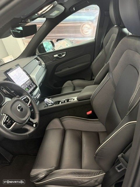 Volvo XC 60 2.0 T6 PHEV Black Edition AWD - 7