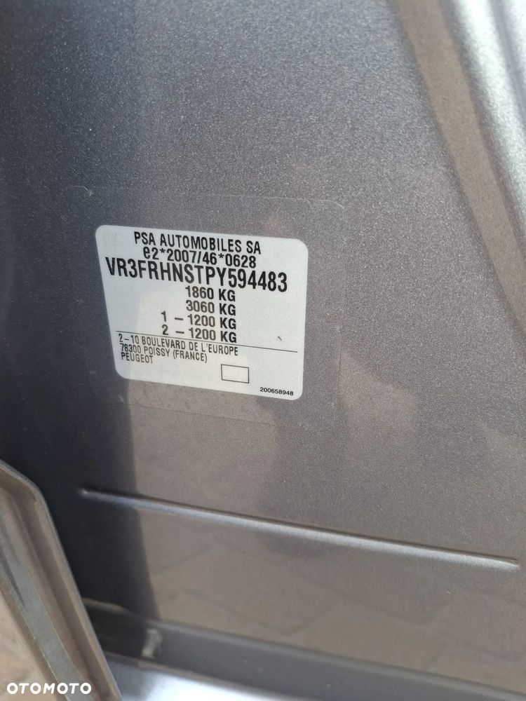 Peugeot 308 PureTech 130 EAT8 GT - 32