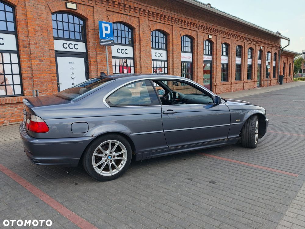 BMW Seria 3 325Ci - 6