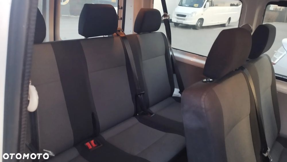 Volkswagen Transporter L1H1 - 16