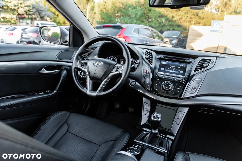 Hyundai i40 2.0 Premium - 25