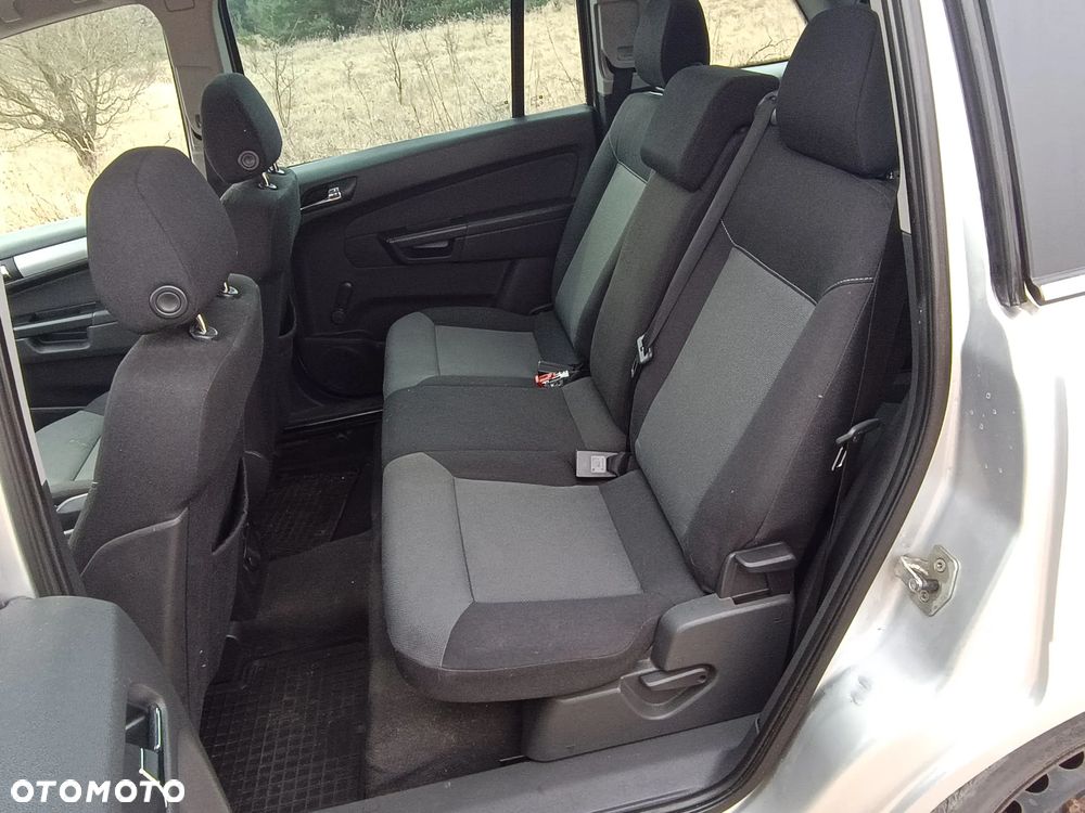 Opel Zafira 1.9 CDTI Cosmo - 8
