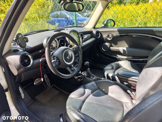 Mini Cooper S 2012 photo 4