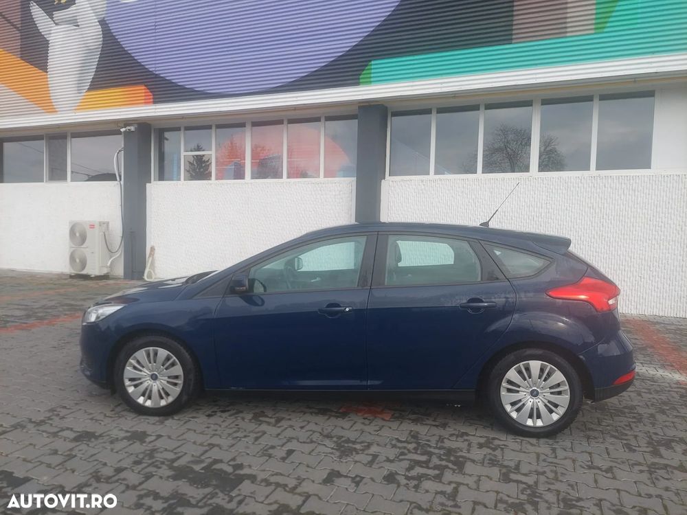 Ford Focus - 1