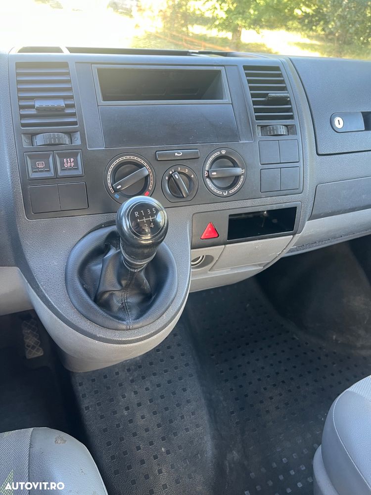 Volkswagen Transporter T5 - 14