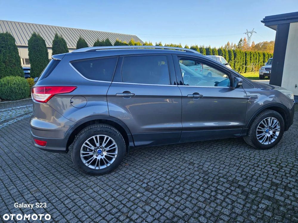 Ford Kuga 2.0 TDCi 4WD Titanium - 4