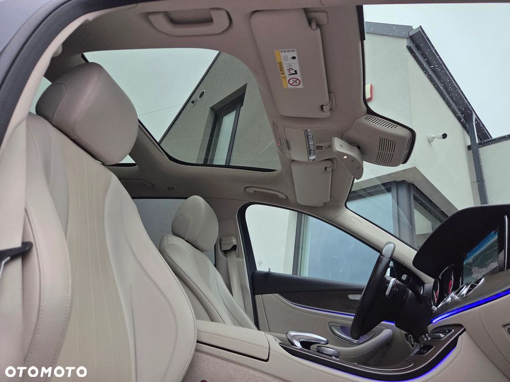 Mercedes-Benz Klasa E 220 d 9G-TRONIC Exclusive - 23