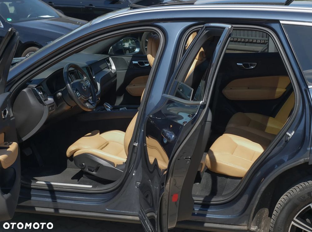 Volvo XC 60 B5 B AWD Geartronic Inscription - 26