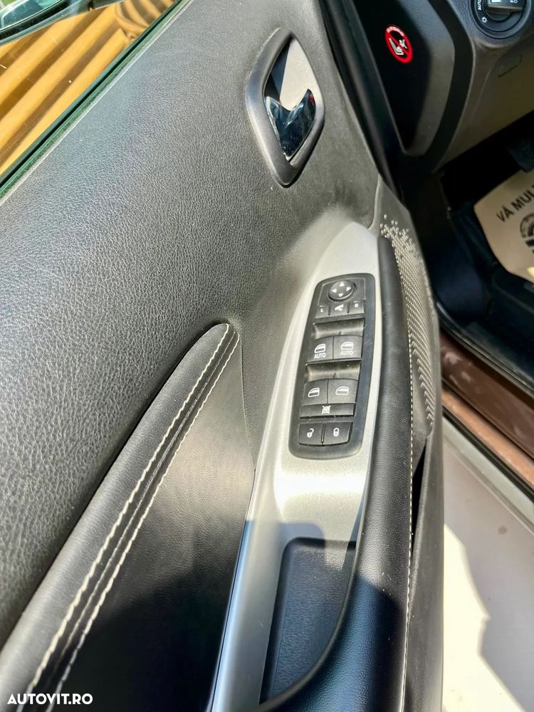 Fiat Freemont 2.0 Multijet 16V DPF Urban - 12